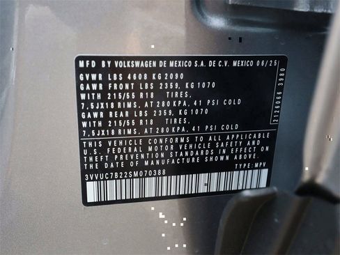 New 2025 Volkswagen Taos SE image 24