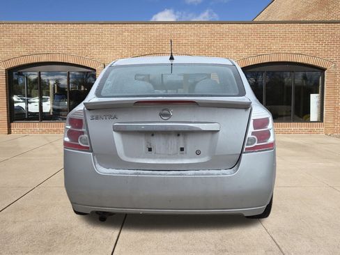 Used 2011 Nissan Sentra 2.0 S image 4