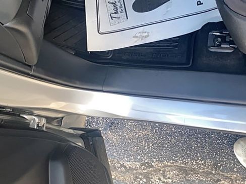 Used 2023 Toyota Highlander LE image 63