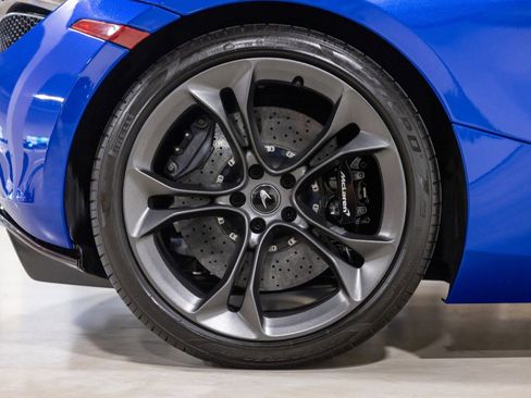 Used 2022 McLaren 720S Spider - AURORA BLUE - LEATHER image 27