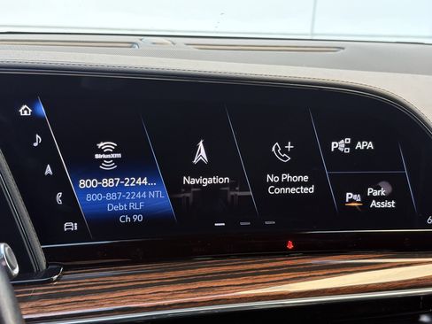 Used 2023 Cadillac Escalade Premium Luxury w/ Performance Package image 26