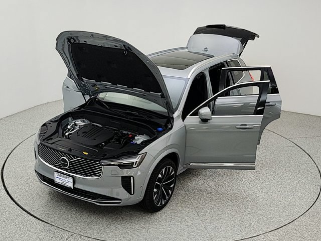 New 2027 Volvo XC90 B5 Plus AWD/4WD image 39