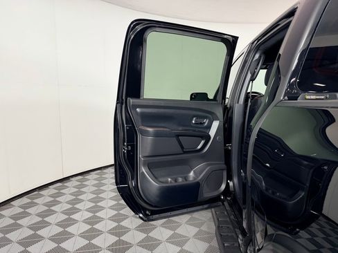 Used 2023 Nissan Titan PRO-4X w/ Pro-4x Convenience Package image 27