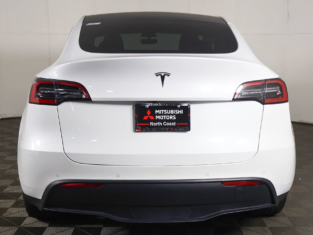 Used 2022 Tesla Model Y Long Range AWD/4WD image 14