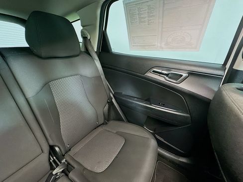 Used 2023 Kia Sportage LX FWD image 14