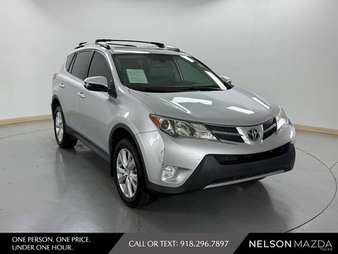 Used 2014 Toyota RAV4 Limited w/ Technology Package FWD image 4