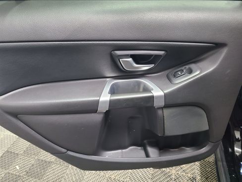 Used 2014 Volvo XC90 3.2 image 35