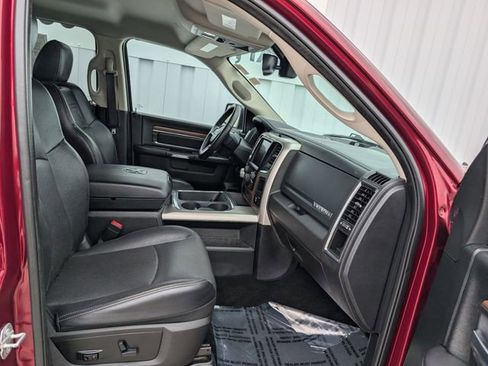 Used 2017 RAM 1500 Laramie w/ Convenience Group AWD/4WD image 38