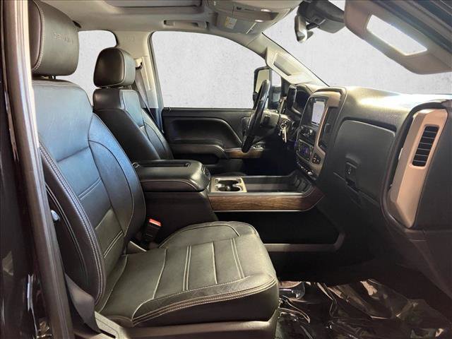 Used 2018 GMC Sierra 2500 Denali w/ Duramax Plus Package AWD/4WD image 20