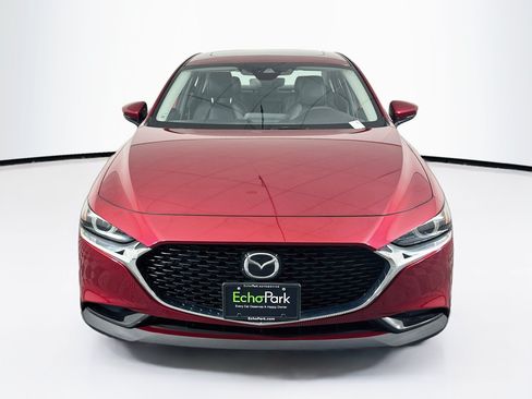 Used 2019 MAZDA MAZDA3 Sedan FWD image 2