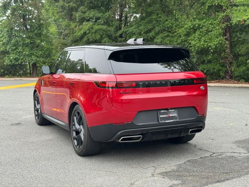Used 2023 Land Rover Range Rover Sport SE AWD/4WD image 8