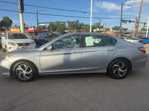 Used 2017 Honda Accord LX image 5