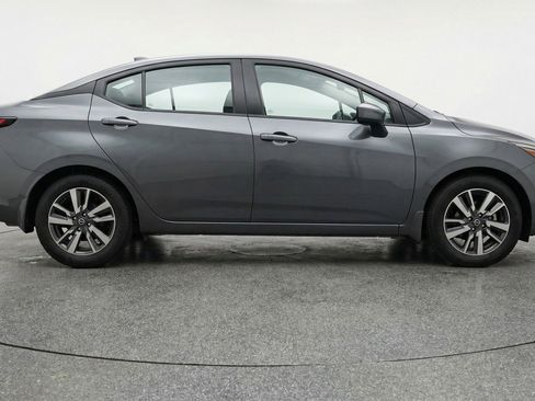 Used 2025 Nissan Versa SV FWD image 11