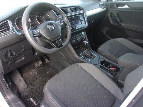Used 2021 Volkswagen Tiguan S image 8