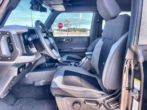 Used 2023 Ford Bronco 4-Door AWD/4WD image 11