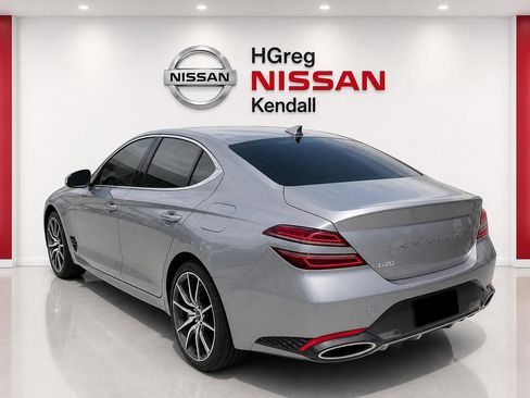 Used 2025 Genesis G70 2.5T AWD/4WD image 2