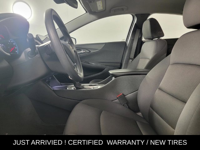 Used 2025 Chevrolet Malibu LT FWD image 13