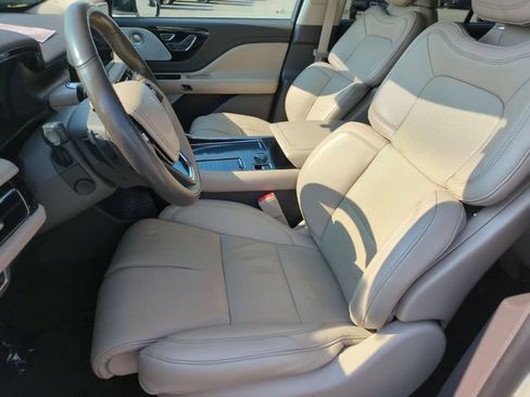 Used 2020 Lincoln Aviator Reserve w/ Equipment Group 201A AWD/4WD image 15