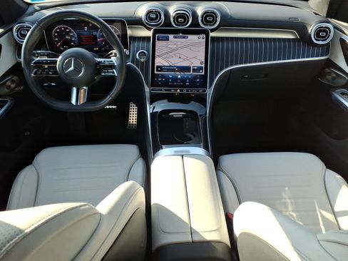 Used 2023 Mercedes-Benz GLC 300 4MATIC image 13