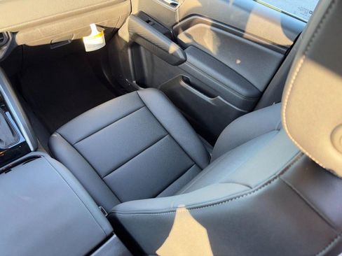 New 2025 Chevrolet Colorado LT w/ LT Convenience Package image 31