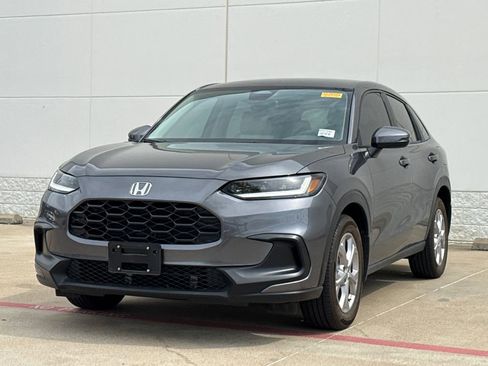 Used 2024 Honda HR-V LX image 2