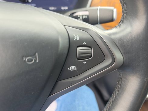 Used 2019 Tesla Model S Long Range AWD/4WD image 32