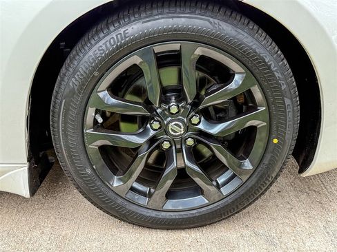 Used 2020 Nissan 370Z Coupe image 33