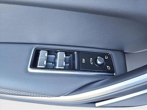 New 2026 Jaguar F-PACE R-Dynamic S image 25