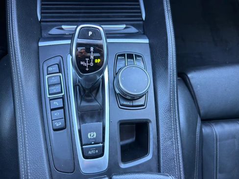 Used 2019 BMW X6 xDrive35i w/ M Sport Package image 21