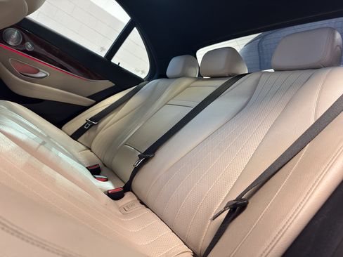 Used 2017 Mercedes-Benz E 300 4MATIC image 32