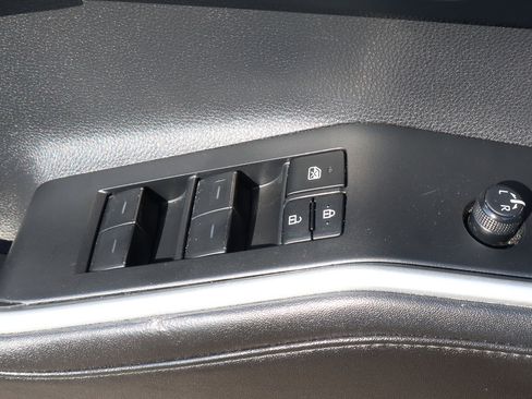 Used 2024 Toyota Highlander XSE image 14