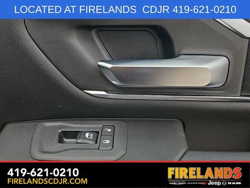 New 2026 RAM 1500 4x4 Crew Cab image 25