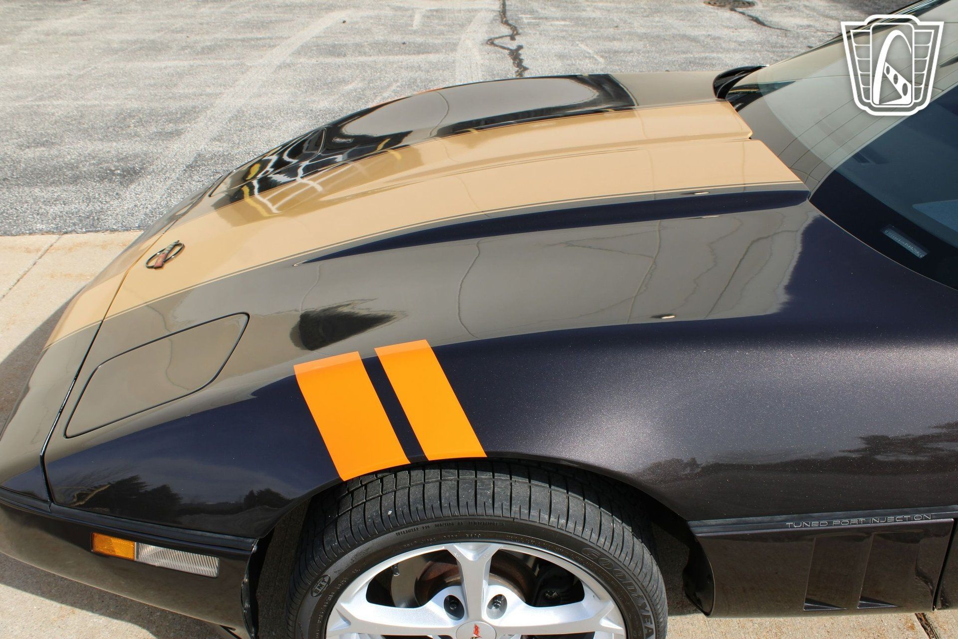 Used 1988 Chevrolet Corvette Coupe RWD image 31