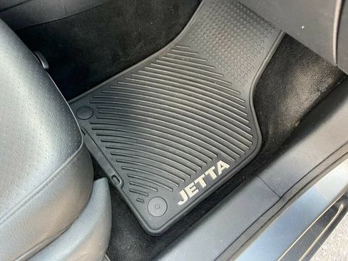 Used 2014 Volkswagen Jetta TDI FWD image 21