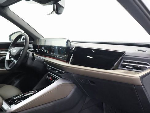 New 2025 Audi Q5 Premium image 23