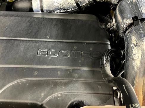 Used 2022 Buick Encore Preferred image 31