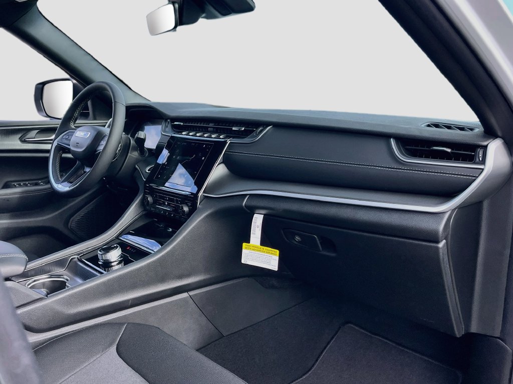 New 2026 Jeep Grand Cherokee Laredo X RWD image 28