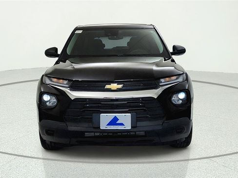Used 2022 Chevrolet TrailBlazer LS FWD image 2