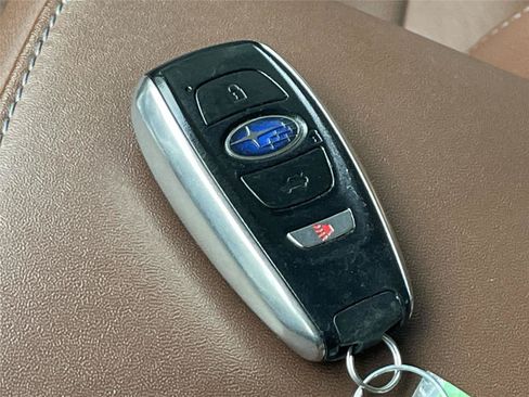 Used 2020 Subaru Outback Touring XT AWD/4WD image 32