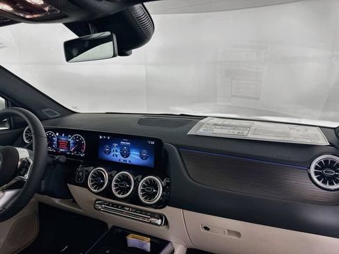 Used 2026 Mercedes-Benz GLA 250 image 29