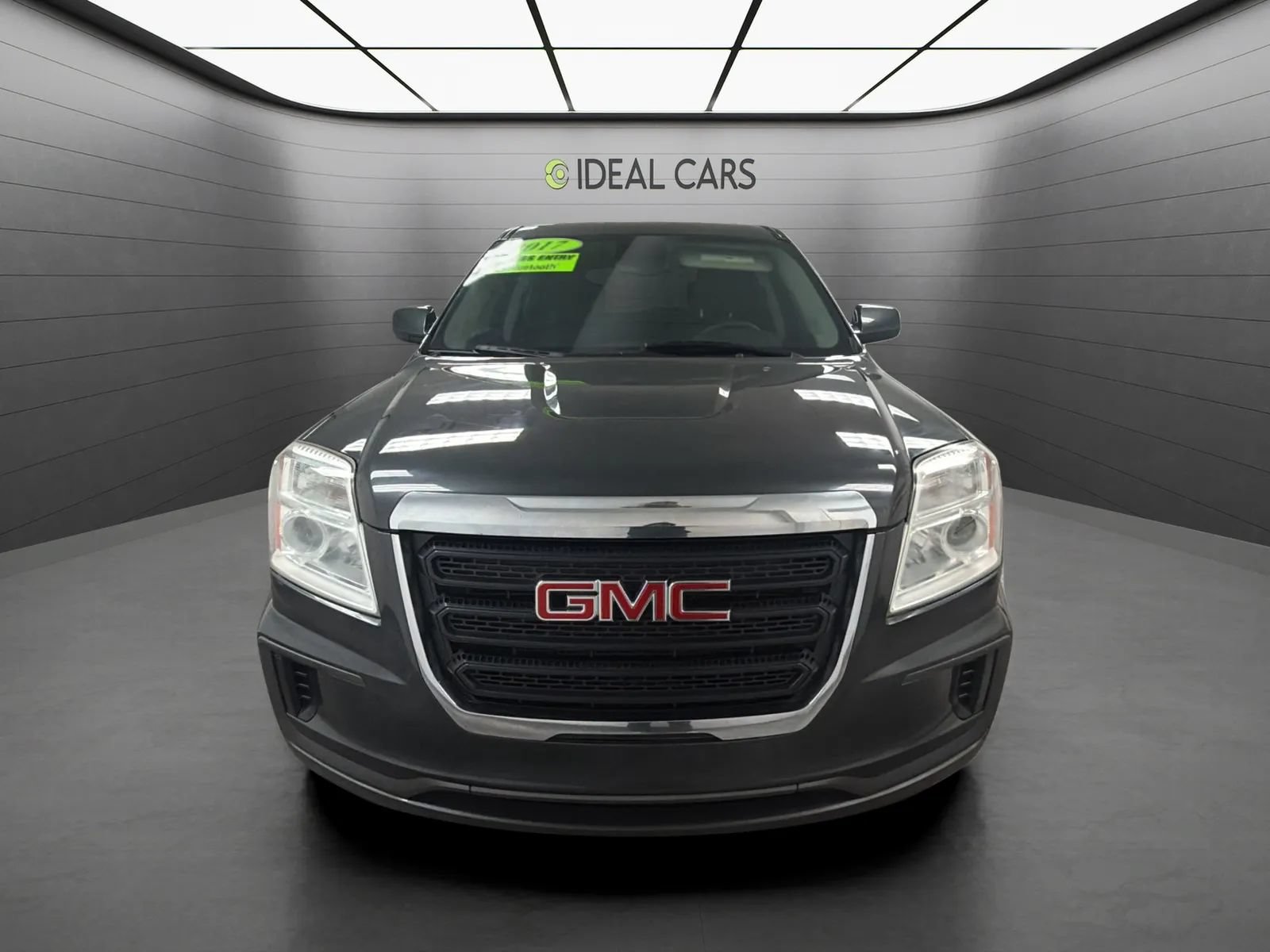 Used 2017 GMC Terrain SLE FWD image 2