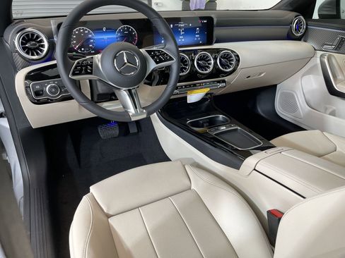 Certified 2025 Mercedes-Benz CLA 250 image 4