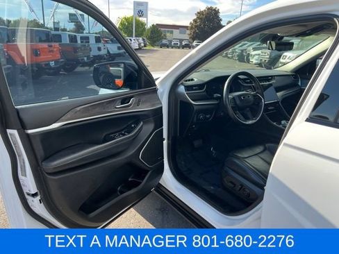 Used 2022 Jeep Grand Cherokee L Limited w/ Luxury Tech Group II AWD/4WD image 15