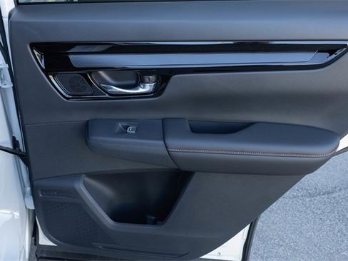 Used 2026 Honda CR-V Sport Touring image 18