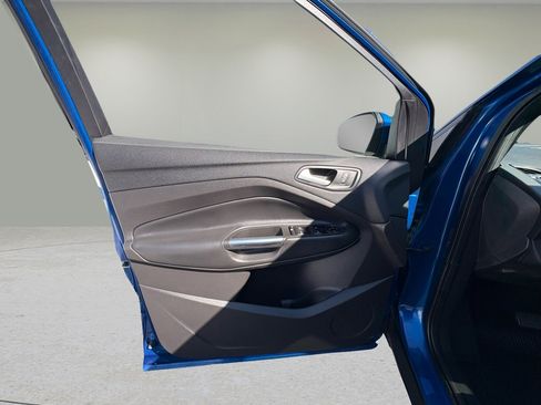 Used 2018 Ford Escape SEL w/ Ford Safe & Smart Package image 14