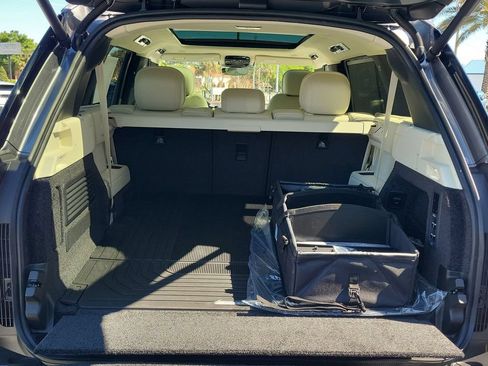 New 2026 Land Rover Range Rover Long Wheelbase SE AWD/4WD image 11