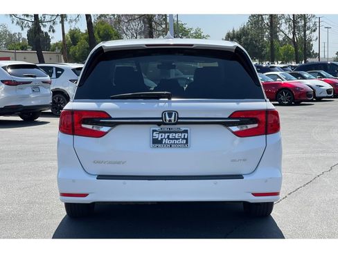 Certified 2024 Honda Odyssey Elite image 4