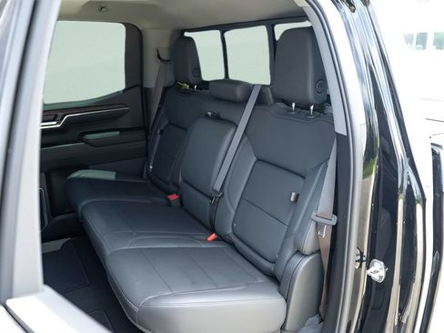 Used 2024 GMC Sierra 1500 SLT AWD/4WD image 15