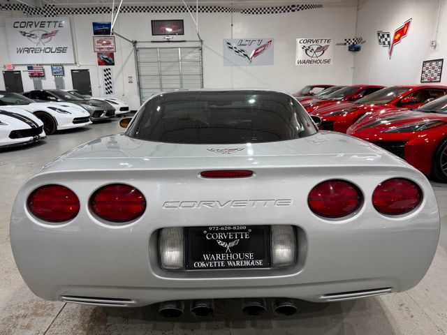 Used 2003 Chevrolet Corvette Coupe w/ Preferred Equipment Group RWD image 4
