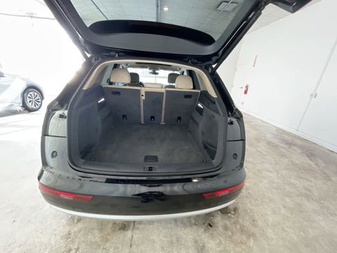 Used 2018 Audi Q5 2.0T Premium Plus w/ Premium Plus Package image 24